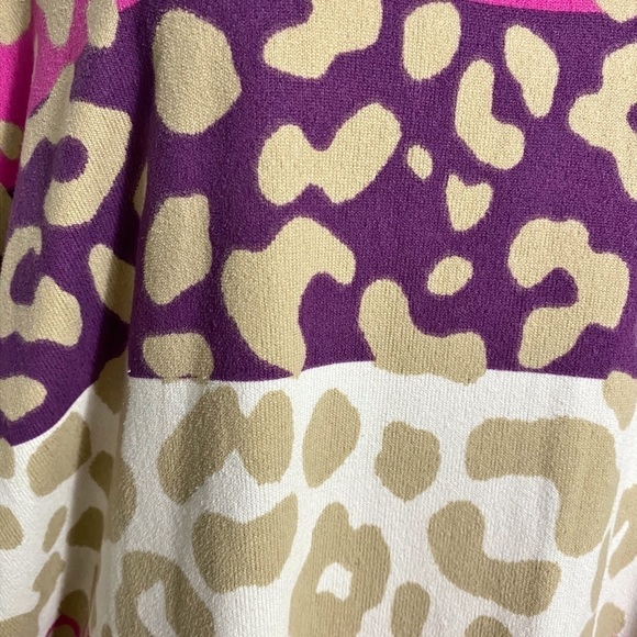 Sew in Love Striped Animal Print Long Sleeve V-Neck Top - Picture 4 of 9